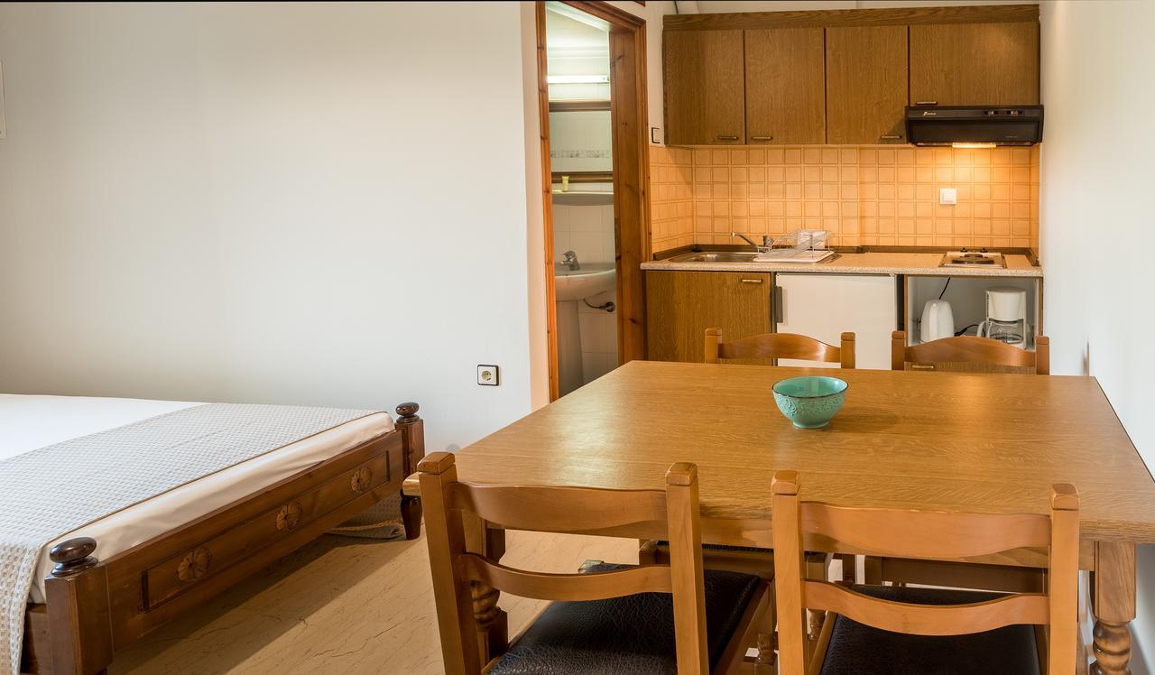 Merabello Apartments Agia Marina Dış mekan fotoğraf