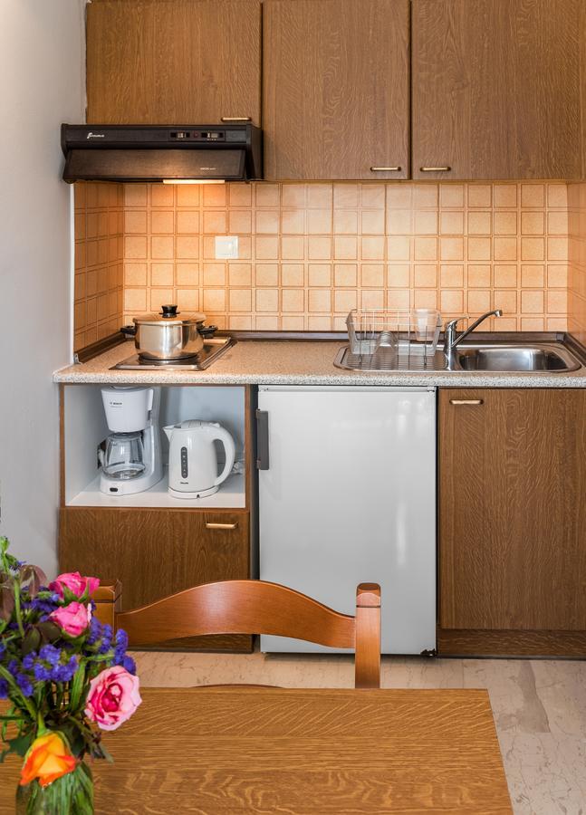 Merabello Apartments Agia Marina Dış mekan fotoğraf
